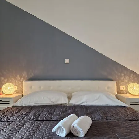 Perla Apartment *